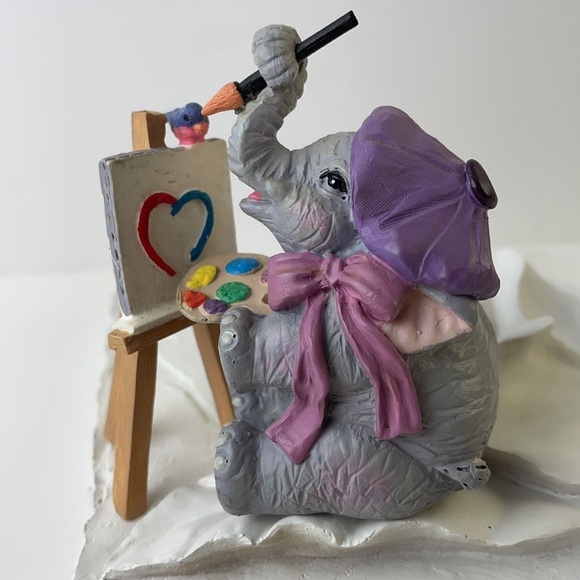 Luckyphants  Elephant Artist Painting Heart Picture on Isle With Tiny Bird - Picture 12 of 12